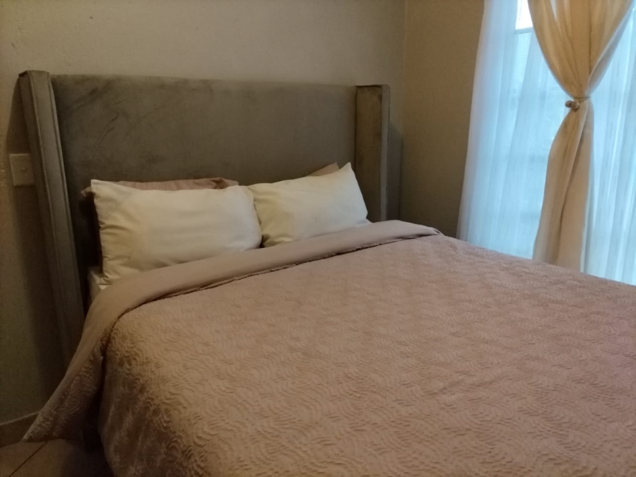 1 Bedroom Property for Sale in Waterval East North West
